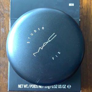 MAC Studio Fix Powder Plus Foundation - NC 35